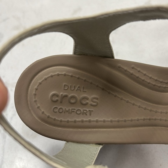 Crocs Womens Leigh II Ankle Strap Wedge Sandals Size 10 Light Beige - Picture 11 of 16